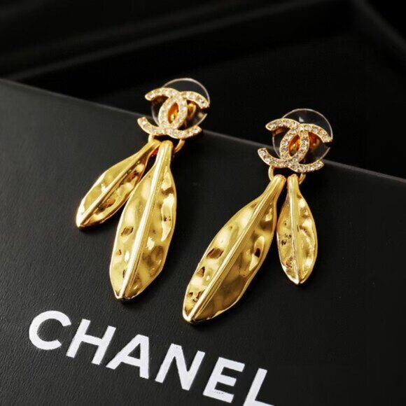 Chanel Earring - Picture 7 of 7